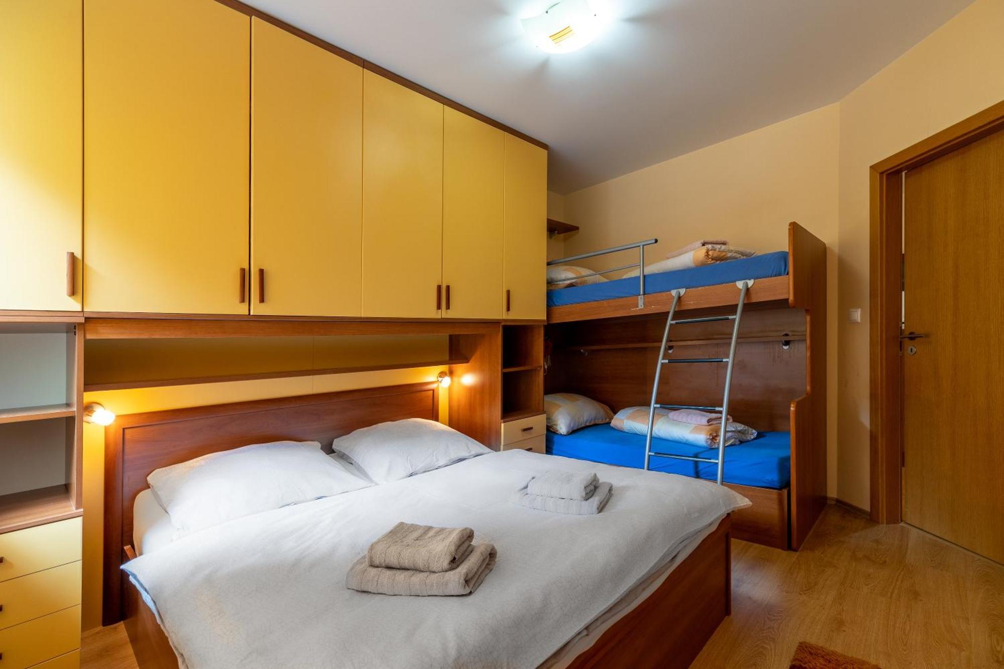 Rodinny Apartman Slnecnica Tale Exterior foto